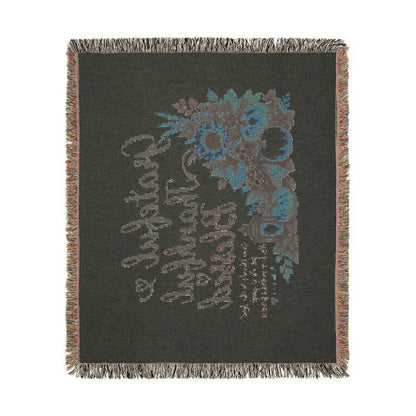 Woven Blanket – Mom Mom's Helper Holiday Platters (1)